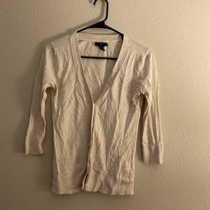 Button up 3/4 sleeve cardigan. Size small. GAP